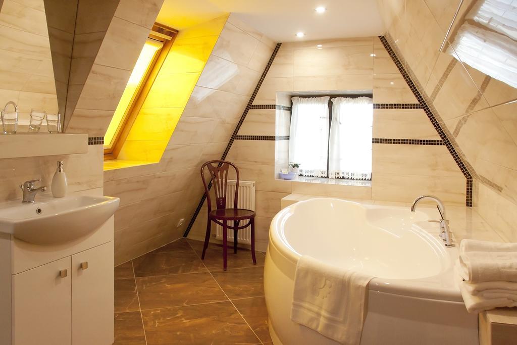 Apartamenty Hotelu Pod Orlem Thorn Exterior foto